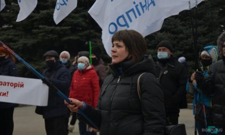 [:ru]В Днепре ФОПы митинговали против локдауна[:ua]У Дніпрі ФОПи мітингували проти локдауну[:]