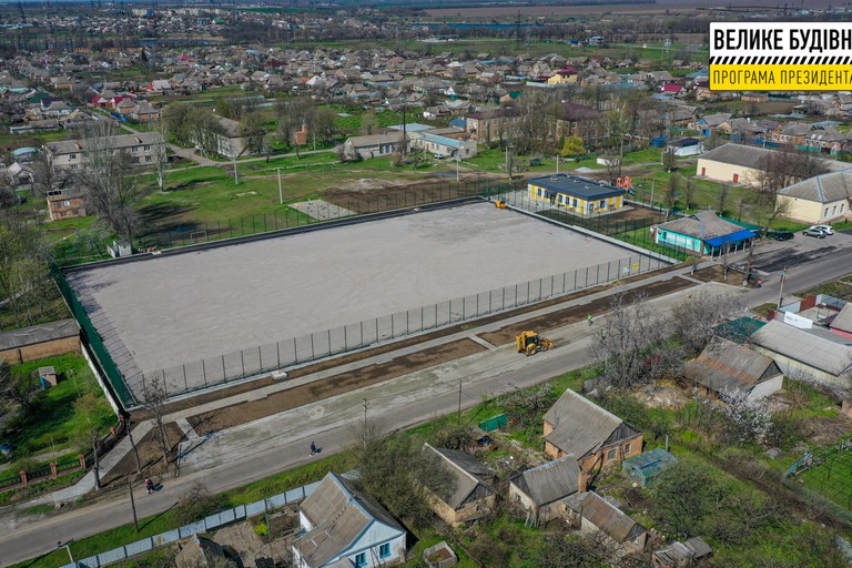 [:ru]Как в Приднепровском возле Никополя строят стадион (фото)[:ua]Як у Придніпровському біля Нікополя проходить будівництво стадіону (фото)[:]