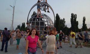 Як Нікополь святкував День металурга востаннє перед великою війною (фото, відео)