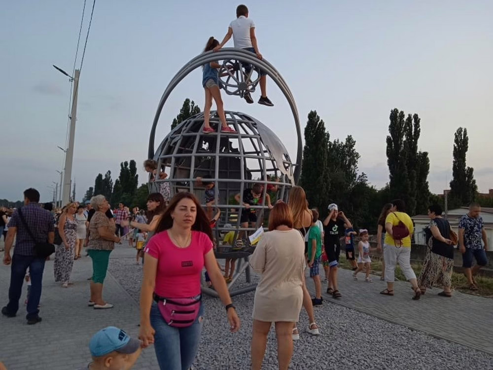 Як Нікополь святкував День металурга востаннє перед великою війною (фото, відео)