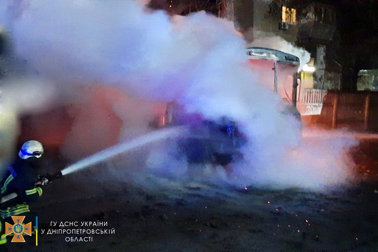 [:ru]В Марганце сгорел автобус (видео)[:ua]У Марганці згорів автобус (відео)[:]
