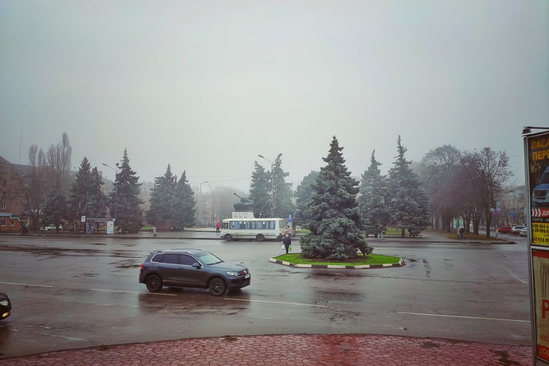 Меланхоличный город: как выглядит Никополь в дождливый декабрьский день (фото)