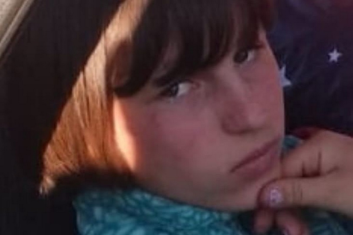 Не дошла от автобусной остановки: на Днепропетровщине пропала 12-летняя девочка