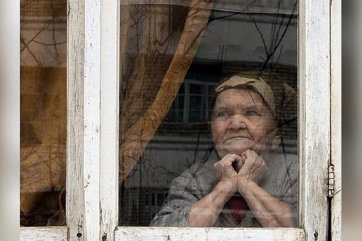 Мошенники из Никополя обманывают пенсионеров в Покрове