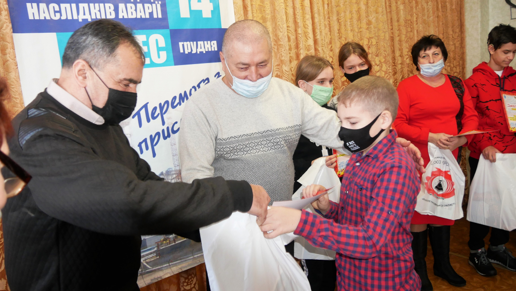 «Чорні крила біди»: діти з Покрова перемогли у Всеукраїнському конкурсі малюнку!