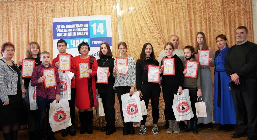 «Чорні крила біди»: діти з Покрова перемогли у Всеукраїнському конкурсі малюнку!