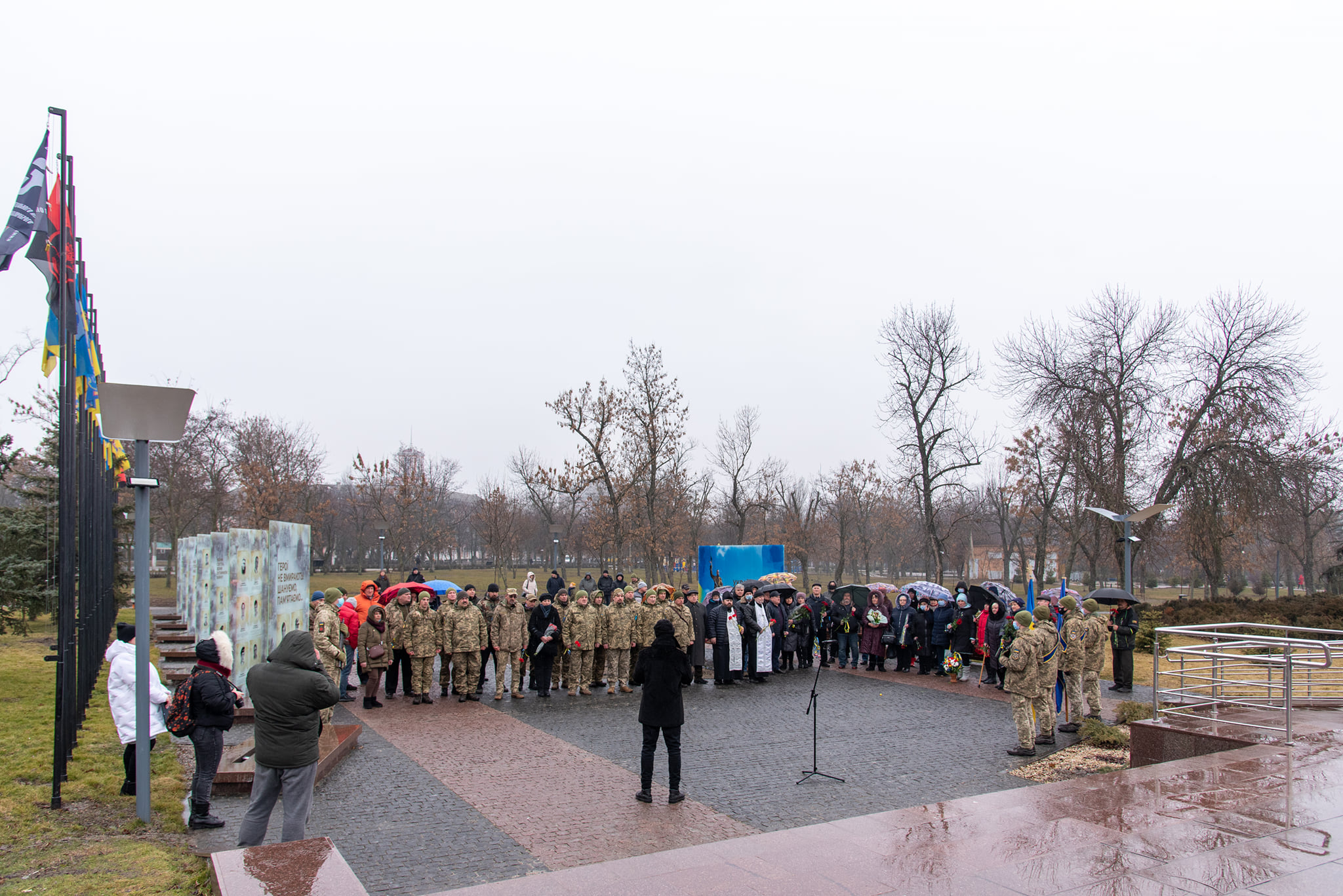 У Нікополі вшанували пам'яті загиблих у Дебальцево