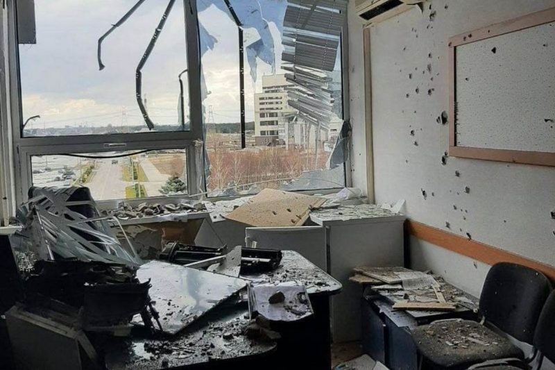 Як виглядає адмінкорпус ЗАЕС після атаки окупантів: фото