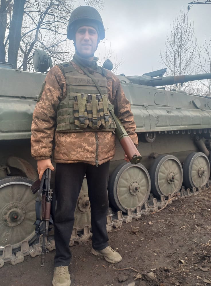 Воин из Никополя и его побратимы в Луганской области просят помочь им