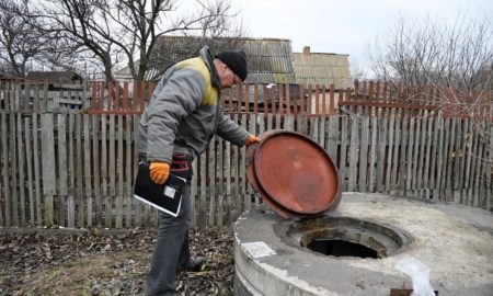 Комунальники Нікополя проводять весняні роботи (фото)