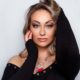 Американська співачка з Нікополя Євгенія Арсірова активно допомагає Україні