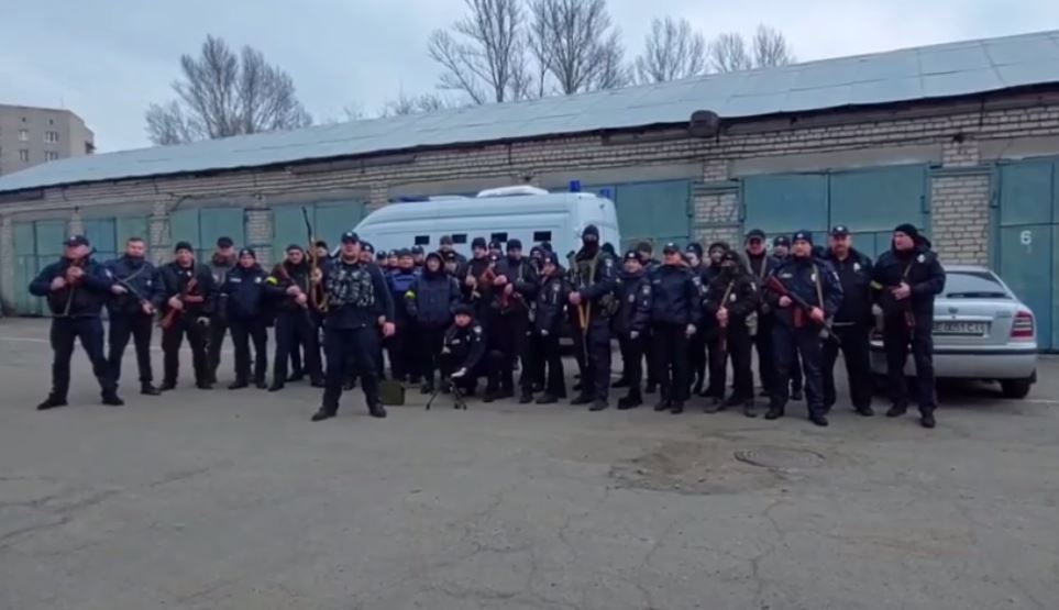 Поліцейські Нікополя звернулись до окупантів: «Русский военный корабль, иди на х@й!» (відео)