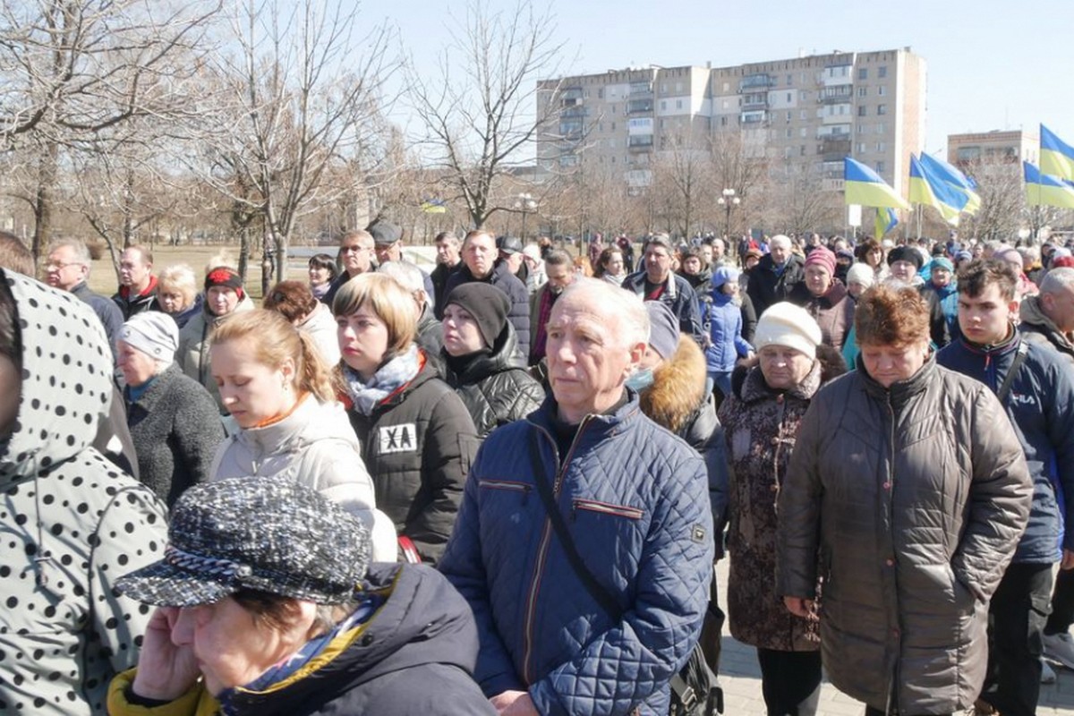 В Покрові провели в останню путь 26-річного Захисника України