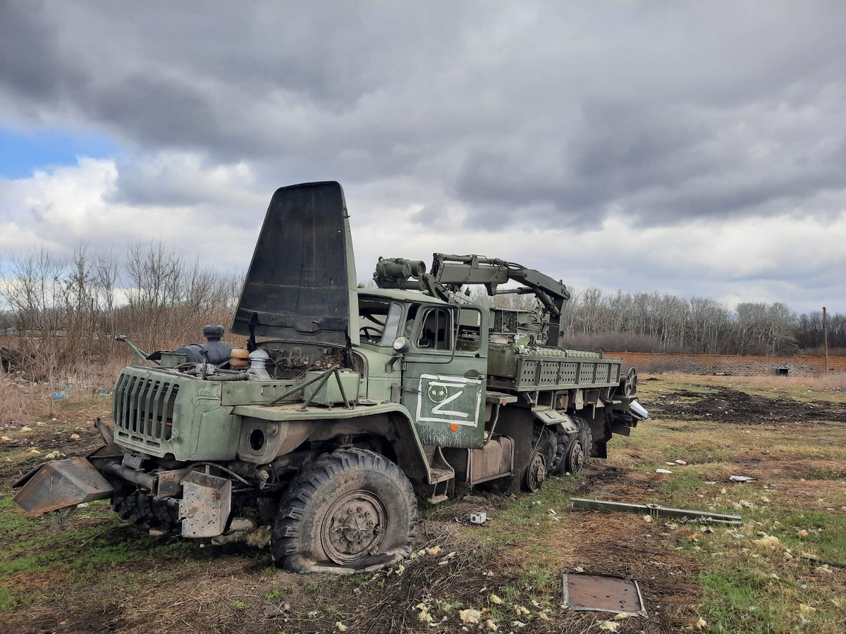 Рідна для нікопольців 93-тя бригада звільнила село на Харківщині і показала масштаби втрат окупантів (фото)