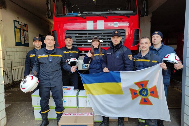 Нікопольські рятувальники отримали гуманітарну допомогу від поляків