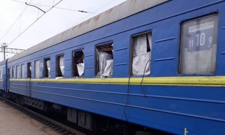 Взрывной волной выбиты окна поезда «Запорожье-Львов» 21 апреля