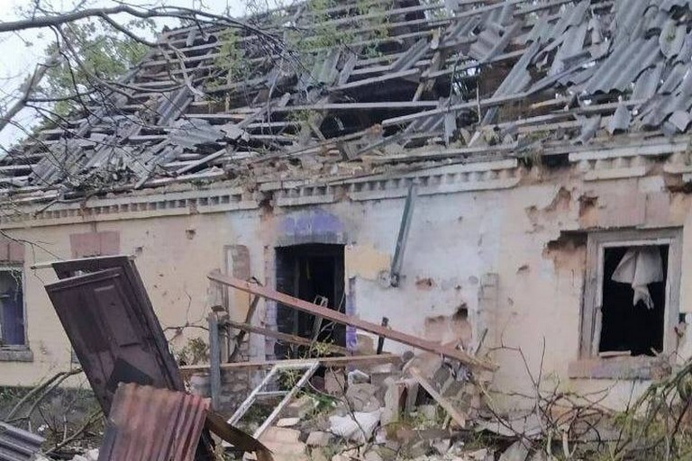 Неспокійна ніч: на Дніпропетровщині п’ять разів обстріляли громаду 19 травня