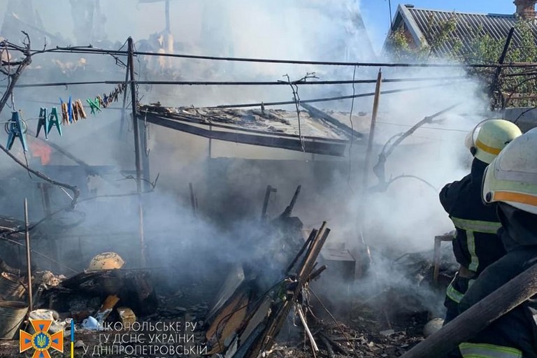 У Нікополі на вулиці Ризькій сталася пожежа в приватному домоволодінні