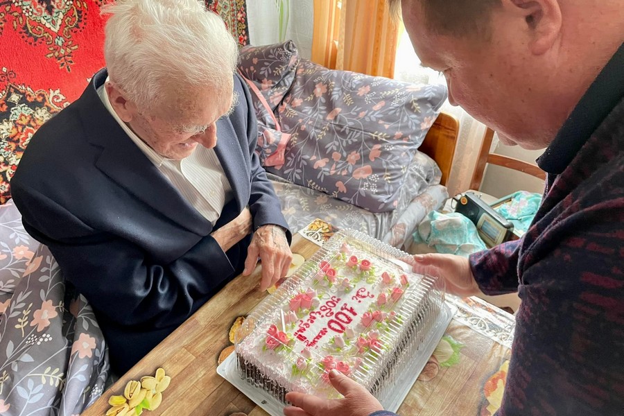 У Нікополі ветеран сьогодні святкує 100-річний ювілей (фото)