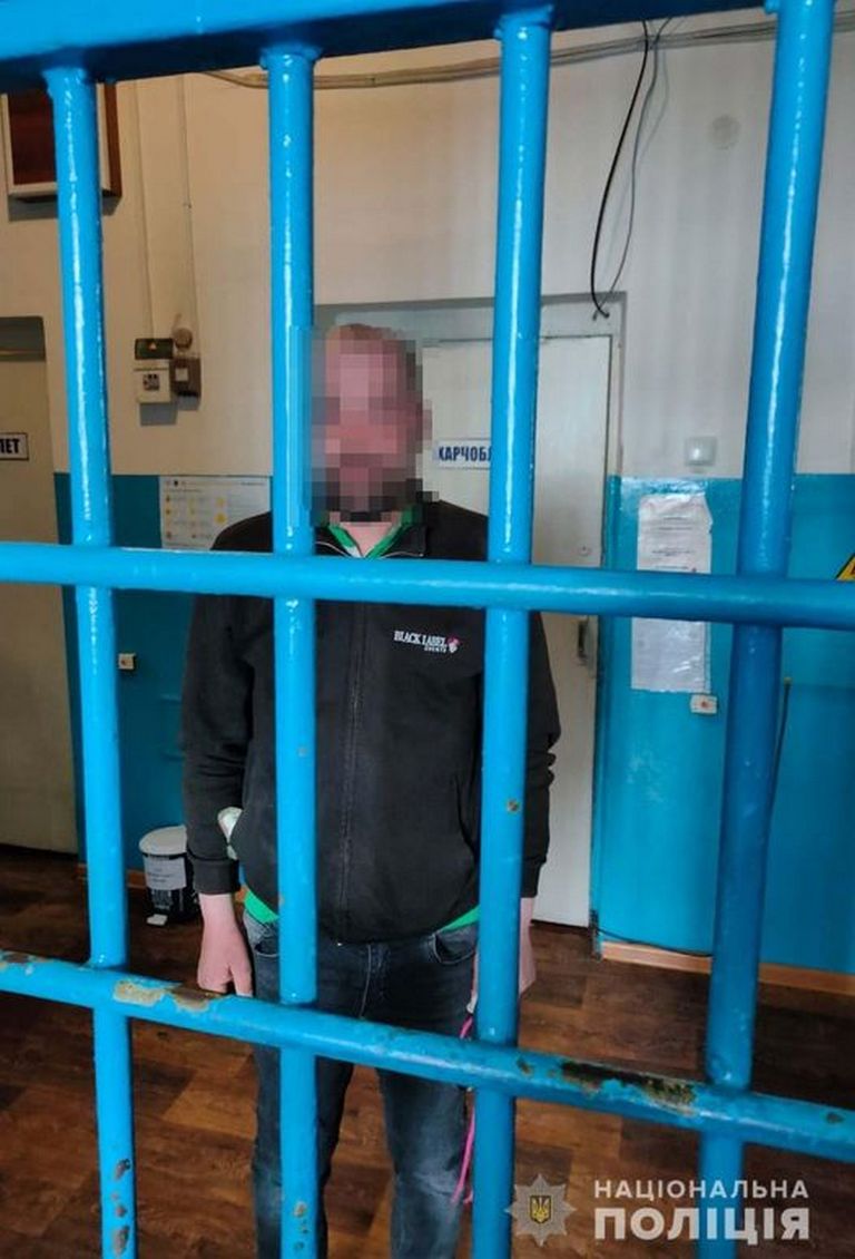  В Никополе 32-летний гость из Днепра похитил из чужой квартиры полмиллиона гривен