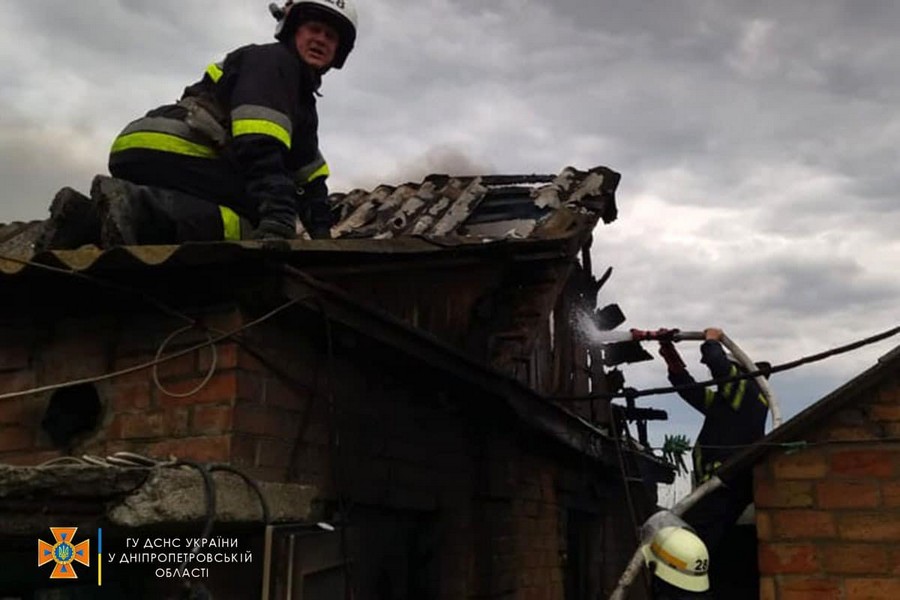 У Нікопольському районі виявили двох загиблих під час гасіння пожежі