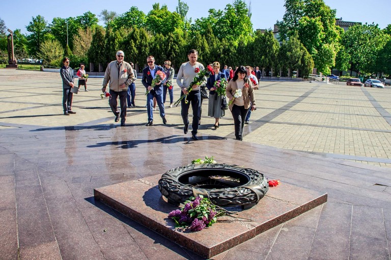 В Никополе 8 мая почтили память погибших во Второй мировой войне