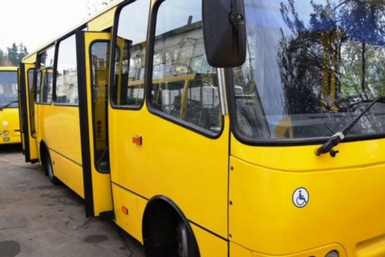 Розклад руху приміських і міжміських автобусів з Нікополя 16 травня