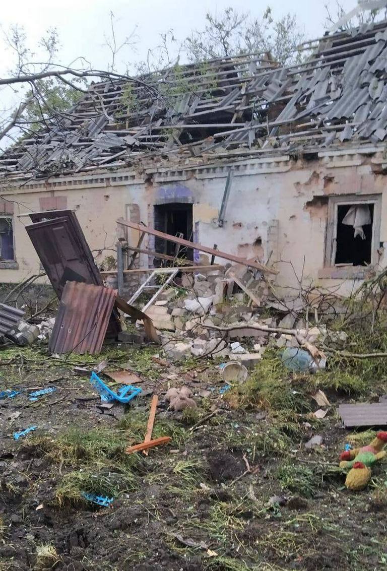 Неспокійна ніч: на Дніпропетровщині п’ять разів обстріляли громаду 19 травня