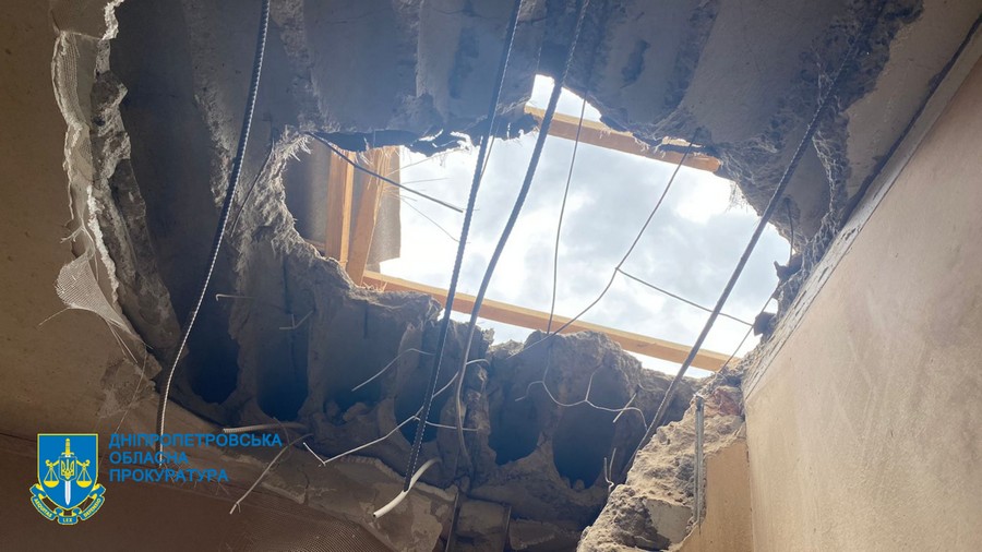 Пошкоджено 10 будинків і бібліотеку: прокуратура розслідує факт обстрілів на Дніпропетровщині