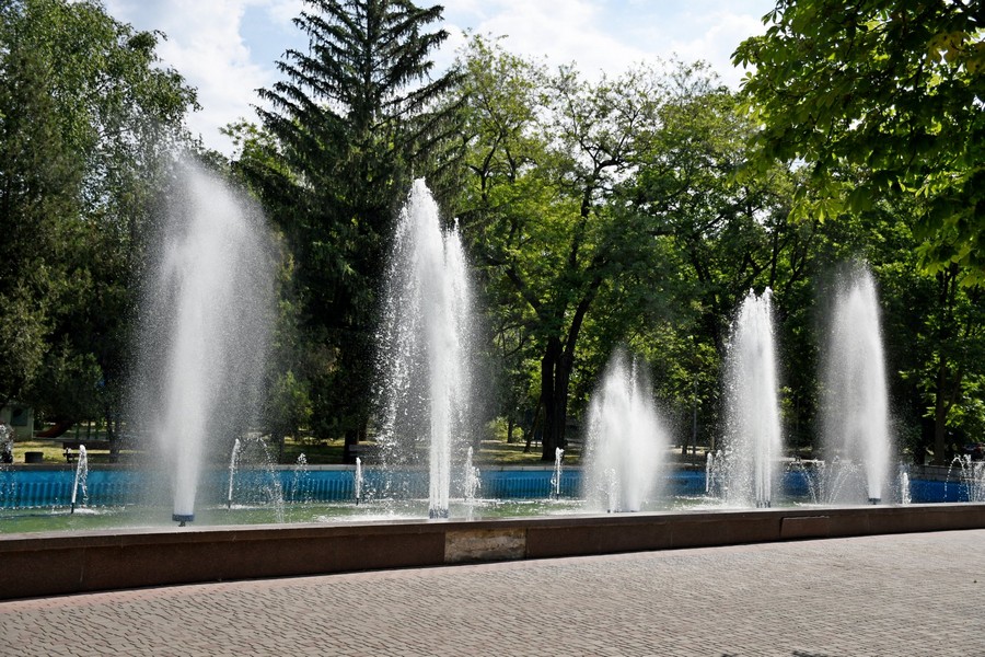  В Никополе заработал один из самых красивых фонтанов города (фото)