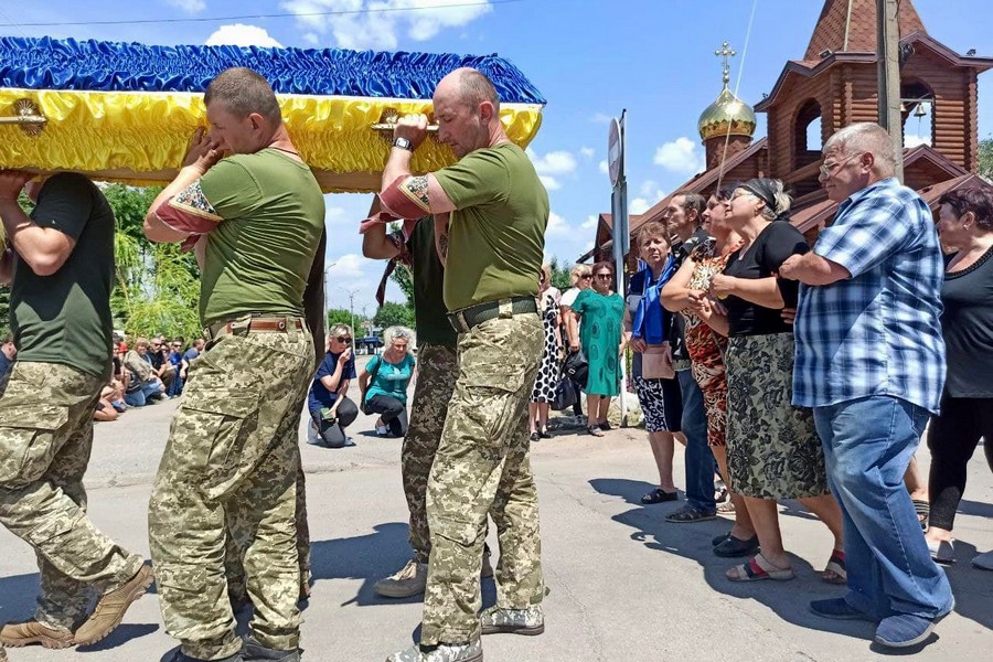 У Нікополі 29 червня провели в останню путь загиблого на війні Героя