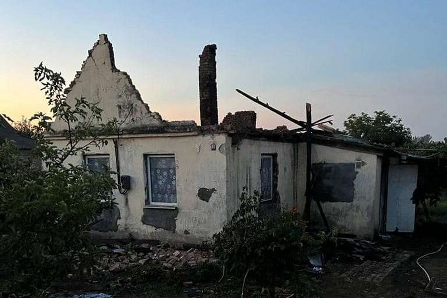 У знищеному російською ракетою будинку в Покрові було немовля і ще двоє дітей – з ними працюватимуть психологи