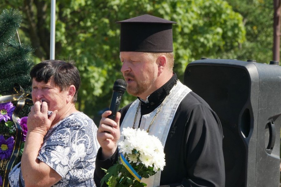 Покров знову в жалобі: 15 липня провели в останню путь молодого Героя