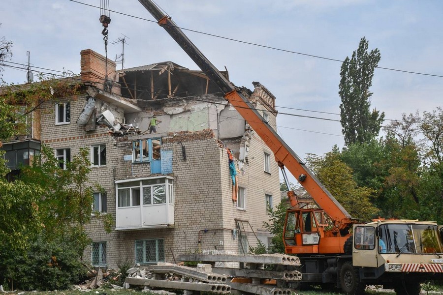 Місяць інтенсивних обстрілів Нікополя: загинуло 8 людей, поранено 20