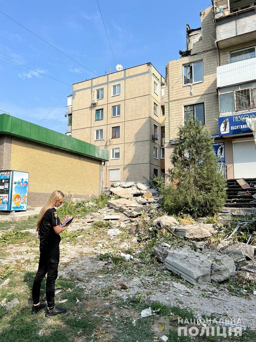 Масштабні руйнування на Нікопольщині: поліція фіксує наслідки обстрілів (фото)