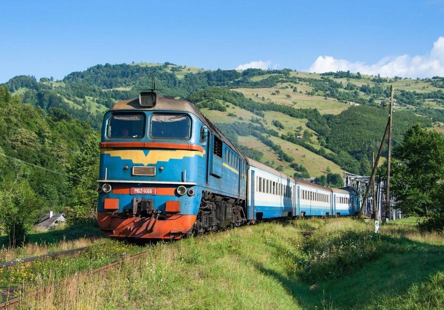 Через Нікополь 15 серпня курсує потяг до Львова з еваковагонами