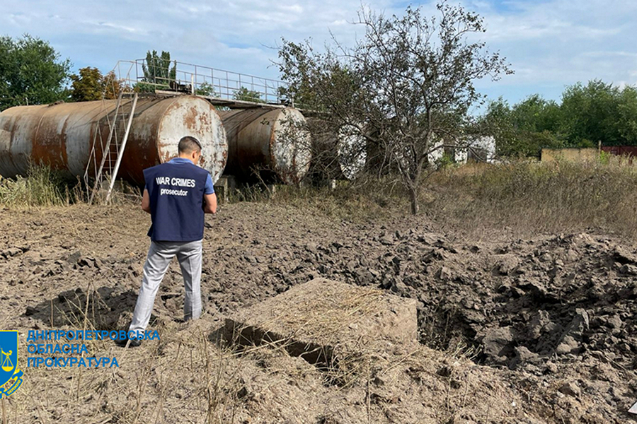 Росія обстріляла Дніпропетровщину 2 серпня: пошкоджено будинок, підприємство, магазин, автівки