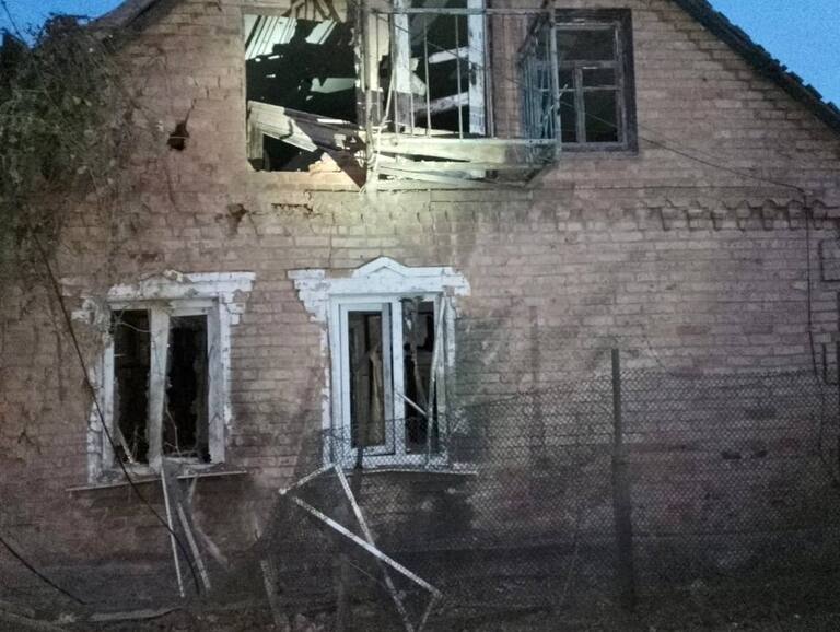 Росіяни вночі обстріляли Криворізький та Нікопольський райони - фото наслідків від Миколи Лукашука