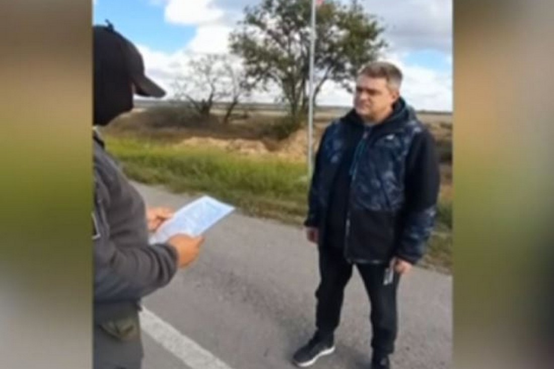Звинуватили у «тісних зв’язках з Україною» і видворили – окупанти зняли сюжет про «депортацію» директора ЗАЕС