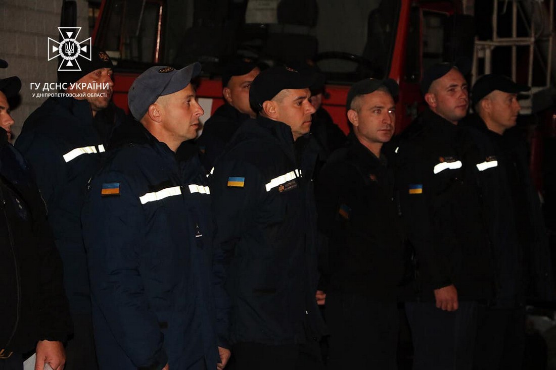 27 рятувальників вирушили на допомогу колегам у Нікополь