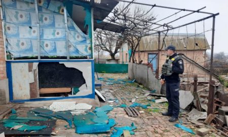 Поліція показала наслідки обстрілів Нікополя, Марганця і Мирівської громади