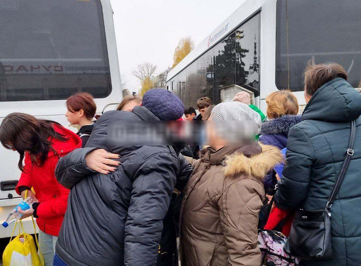 Окупанти повернули до Енергодара 205 дітей, яких вивозили в росію