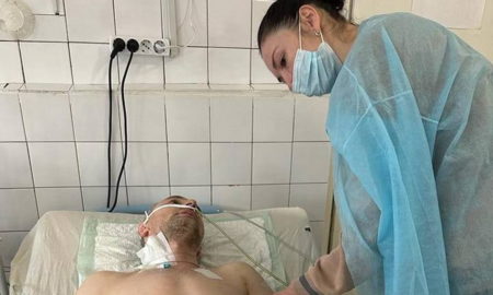 «Не бачились рік: він на Донбасі, вона в окупації» - у Дніпрі врятували важко пораненого воїна