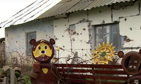 «Простите нас, это все сверху»: Любимівка на Херсонщині геть розбита, село оговтується від окупації (відео)
