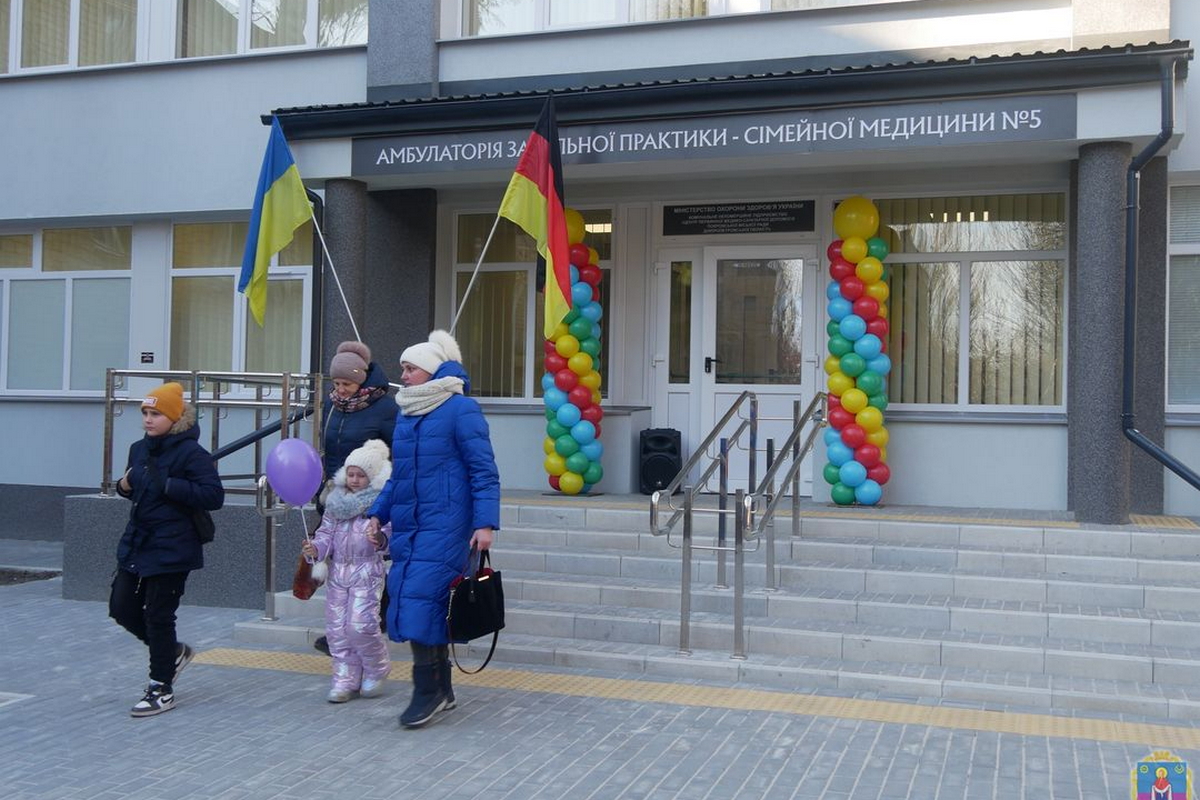 Дві реконструйовані амбулаторії в Покрові відновили роботу, всі медзаклади працюють у штатному режимі