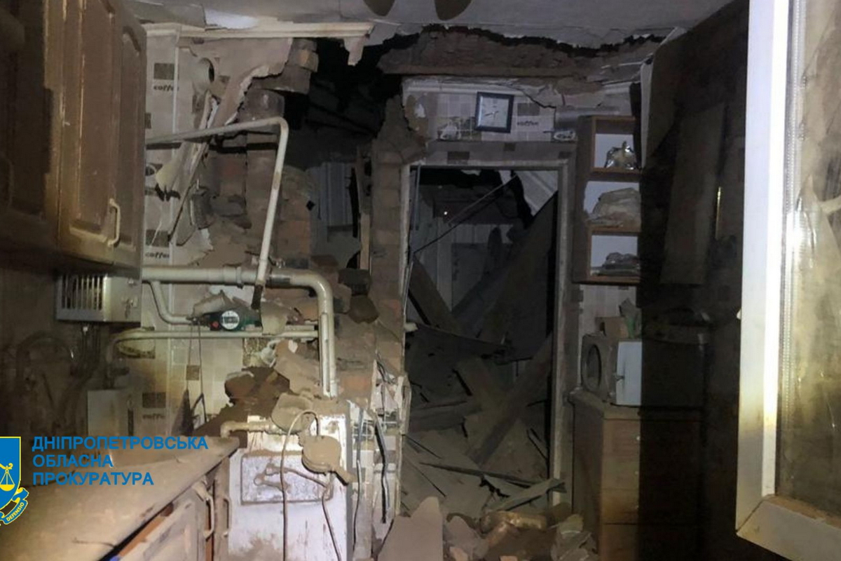 Окупанти вчергове обстріляли житлові квартали Нікопольського району – розпочато розслідування