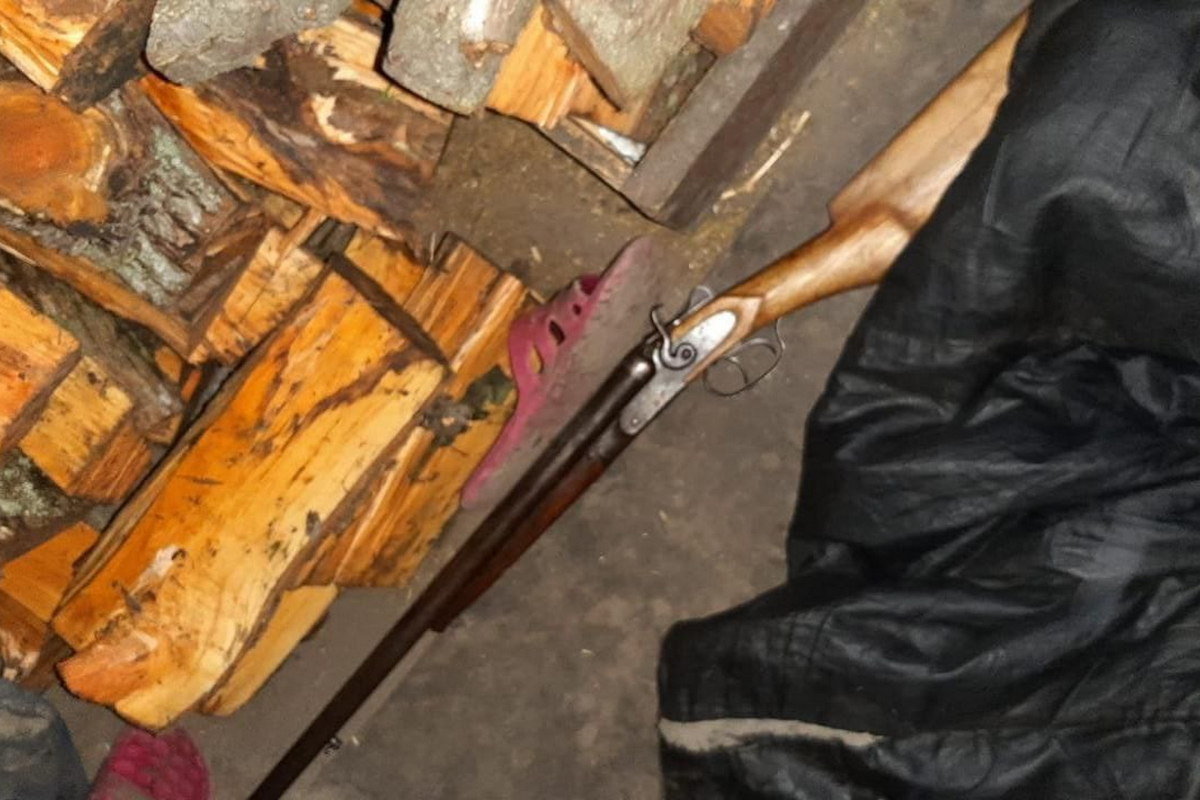 На Дніпропетровщині 46-річна жінка застрелила співмешканця з рушниці