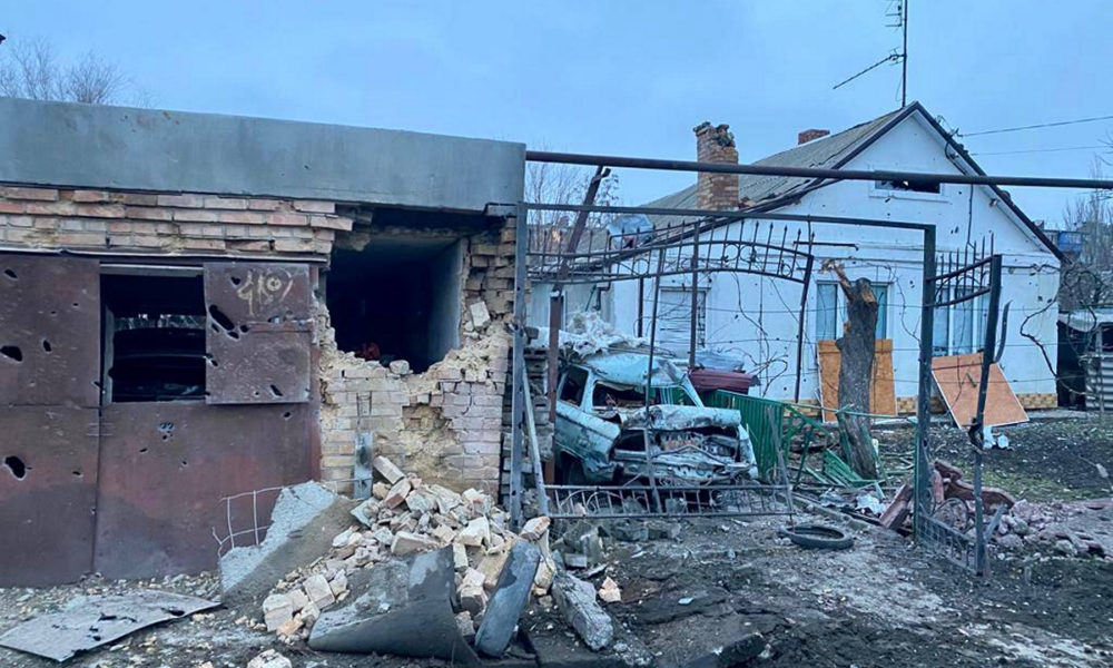 Один загиблий, п’ятеро поранених, сильні руйнування – підсумки важкого дня на Нікопольщині