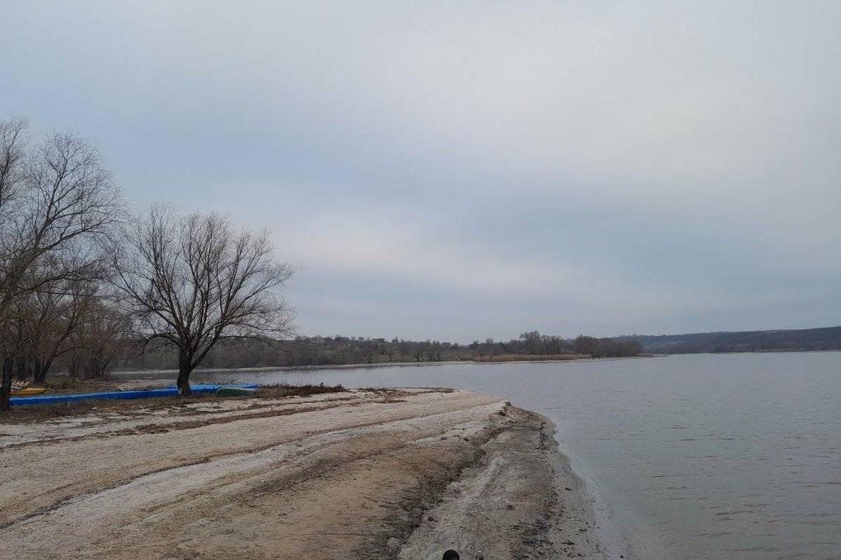 Рівень води у Каховському водосховищі знижується, а росіяни поширюють фейки (фото)