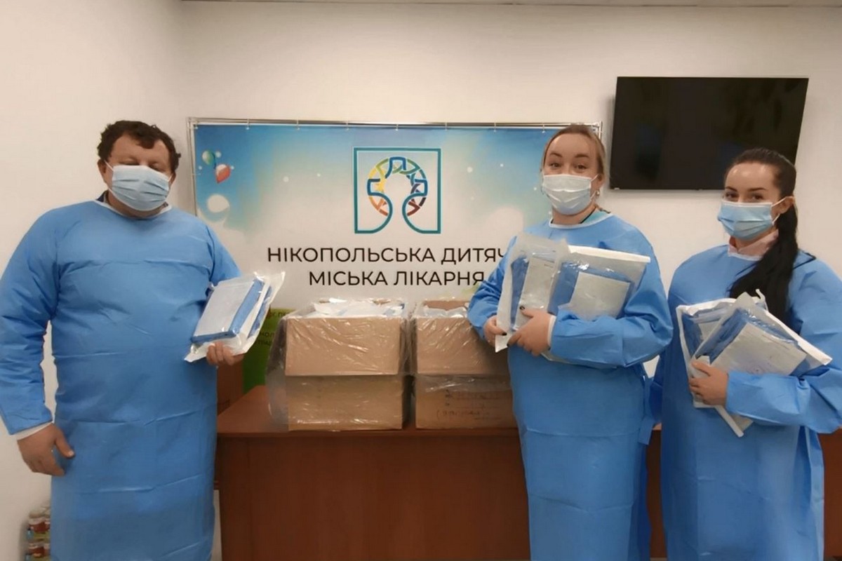 Дитяча лікарня Нікополя отримала гумдопомогу від «Help for Ukraine»